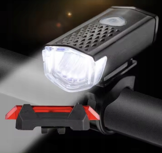 SADA CYKLISTICKEJ LAMPY PREDNÁ ZADNÁ SVETLO NABÍJACIE SVETLO + USB